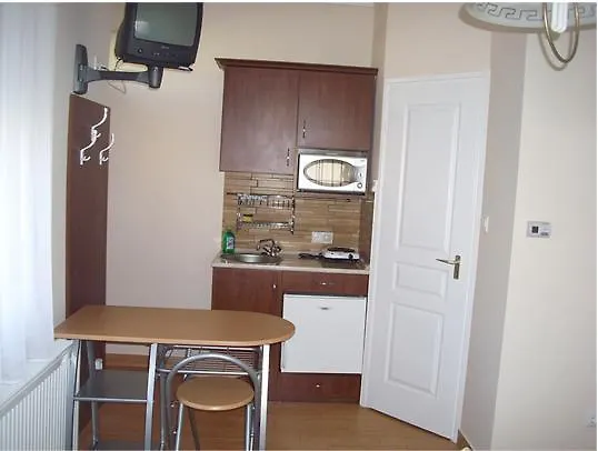 Nemeti Apartmanhaz *