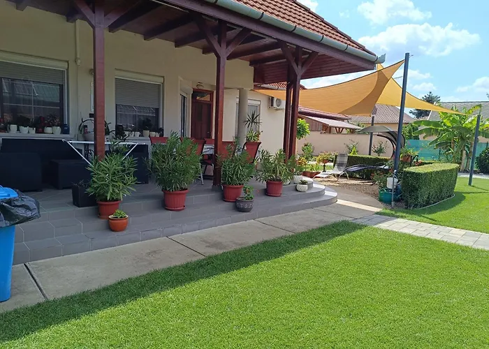Nemeti Apartmanhaz * Хайдусобосло