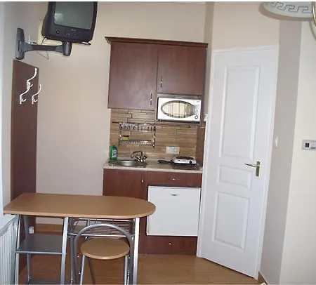 Nemeti Apartmanhaz *