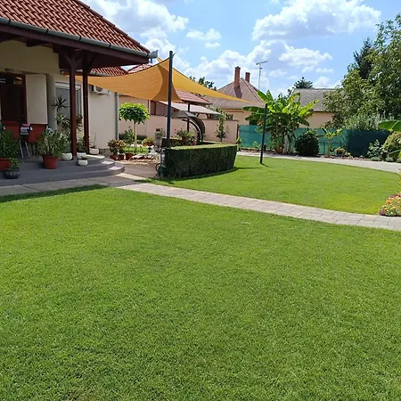 Nemeti Apartmanhaz *